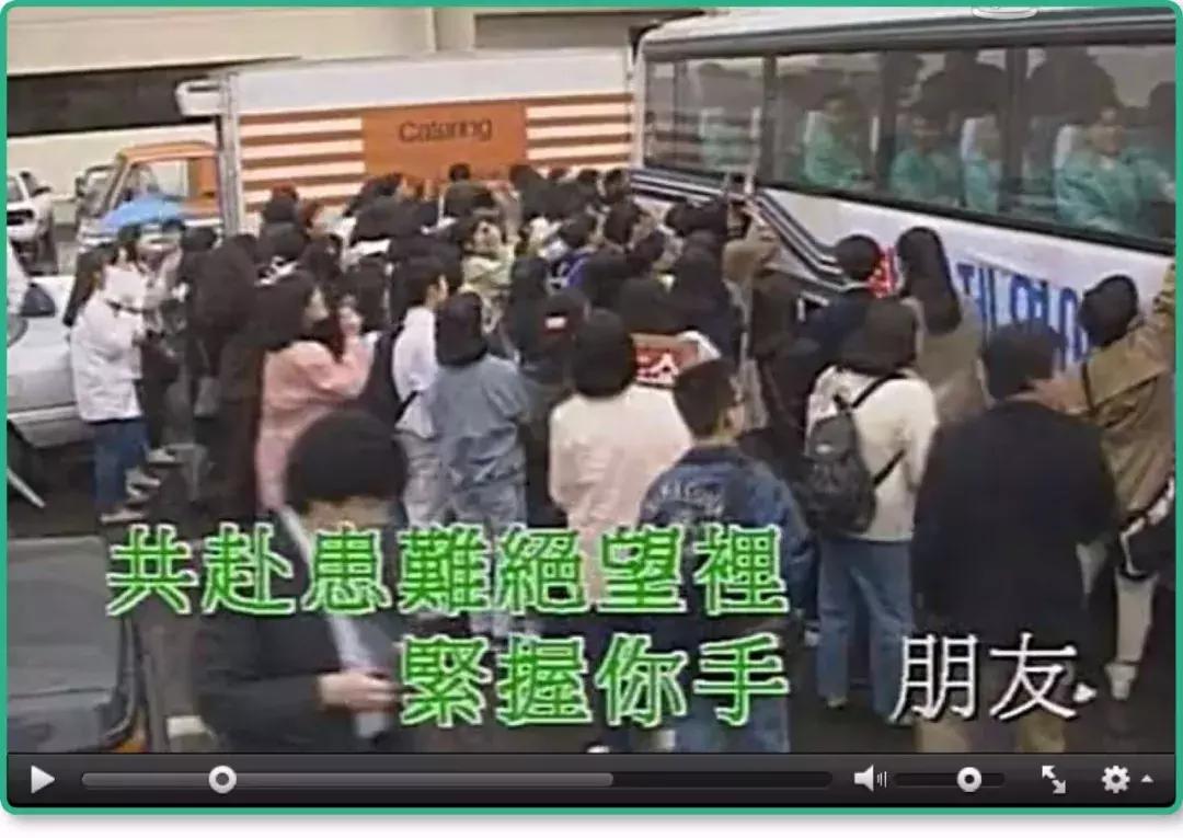 在东北ktv跟一群朋友喝酒唱歌,适合在东北ktv唱的歌曲