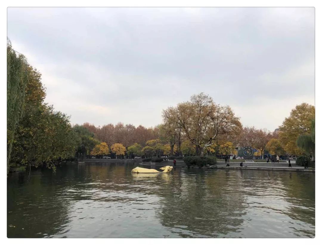 那年我拿了8千奖学金，买了一台760D