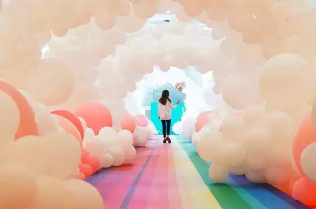 人从众的读音,人从众𠈌的意思