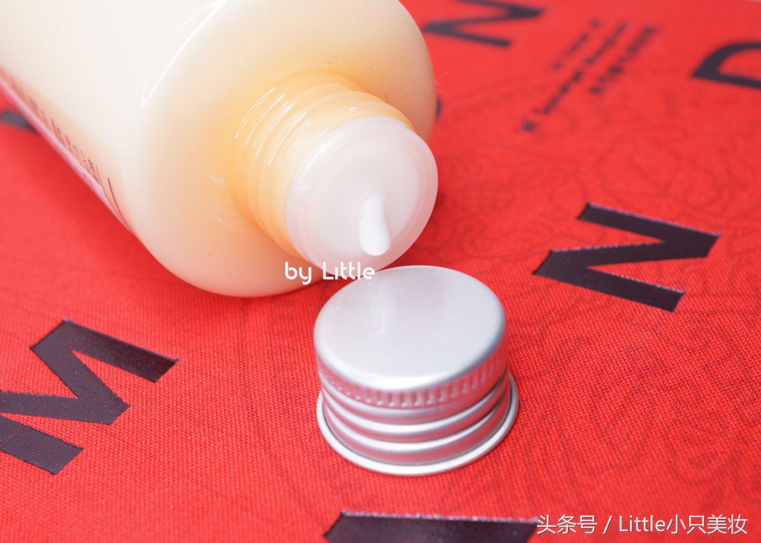 皮肤混合性偏干长痘护肤品推荐,换季油脸变干痘痘严重推荐护肤品