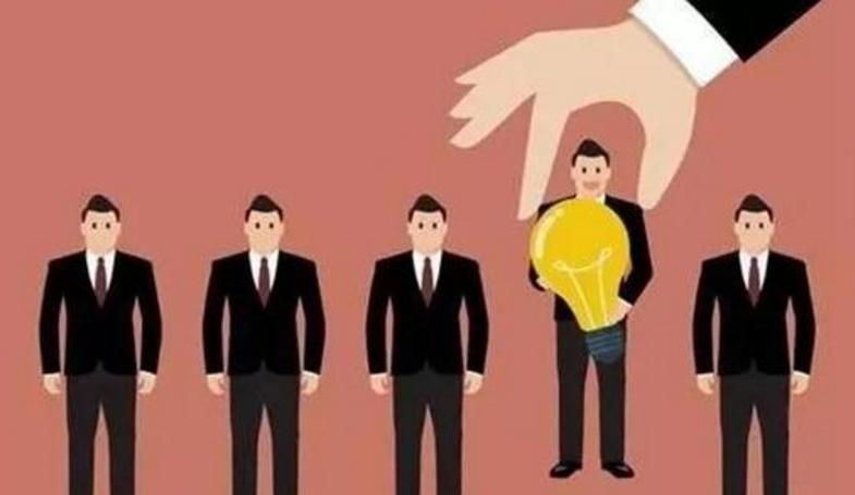 背后议论别人是非的人,做一个不议论别人是非的女人