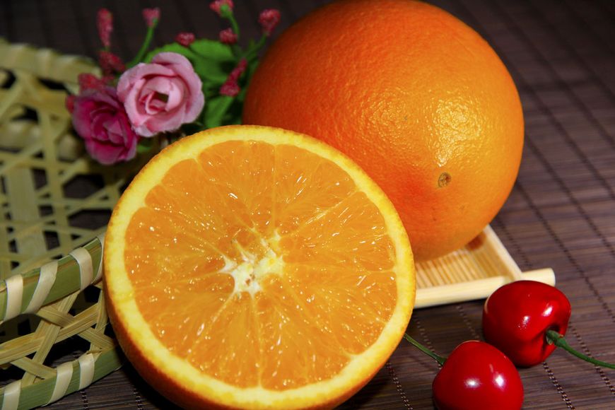 秋天莲藕实惠鲜美教你特色做法,秋天莲藕和什么东西煲汤最好