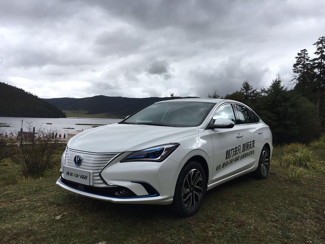 逸动ev460100公里,长安逸动ev460跑了20万公里