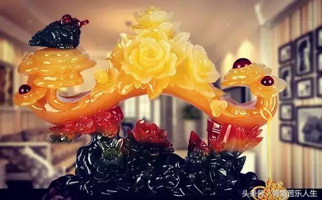 赠君黄金树，祈愿诸位大福大顺，大贵大富，大吉大利