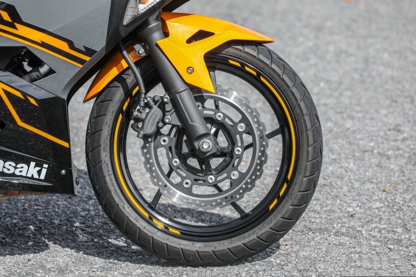 2015年川崎小忍者ninja250,17款川崎ninja250极速测试