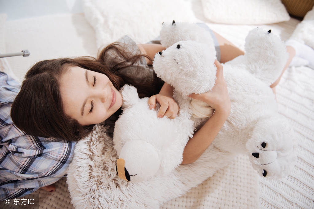 相亲完之后女生态度冷淡,女儿对相亲对象不冷不热怎么办