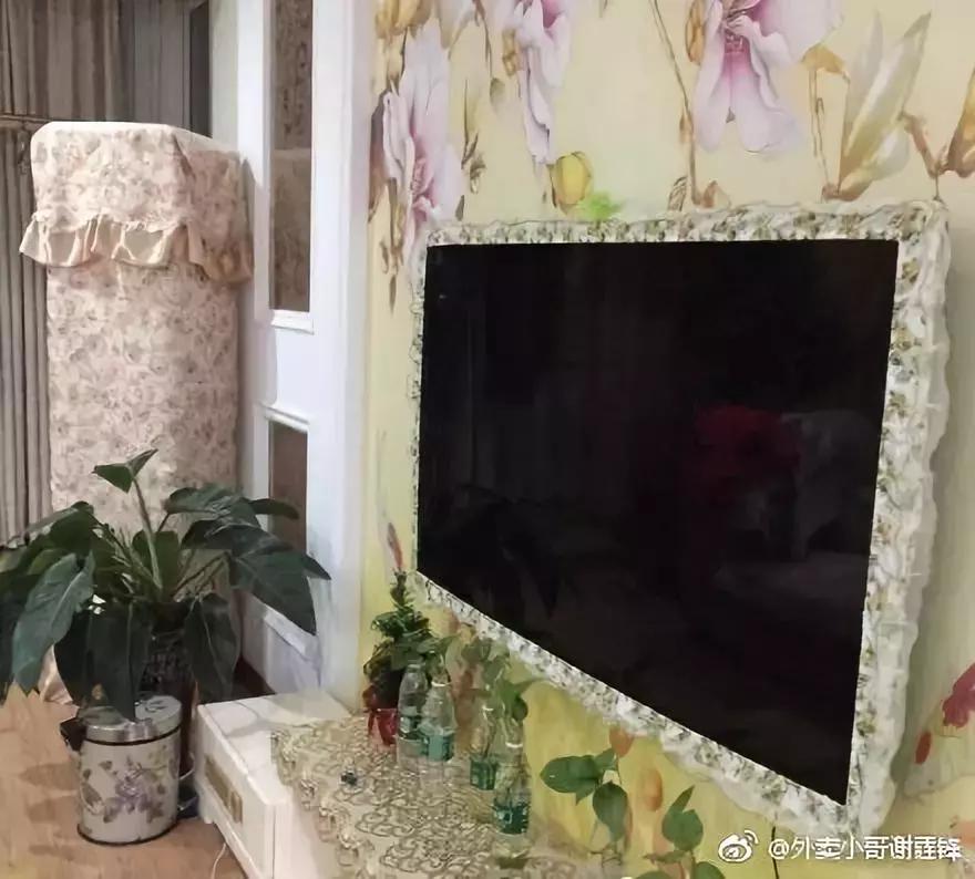 国庆放假回家，看到我妈做的新拖鞋，我哭了……