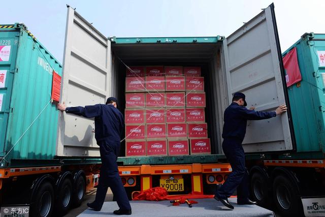 瑞士查获广州名表,瑞士查扣广州35吨顶级手表