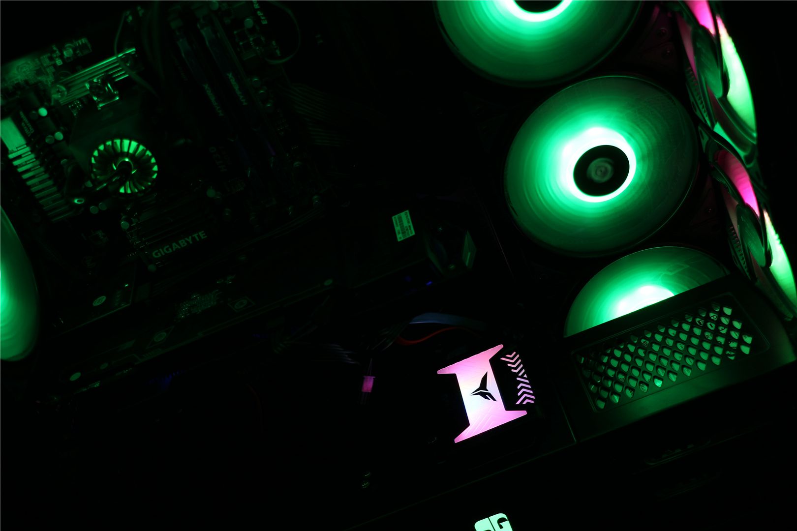 ssd和rgb区别,ssd颜色有什么区别