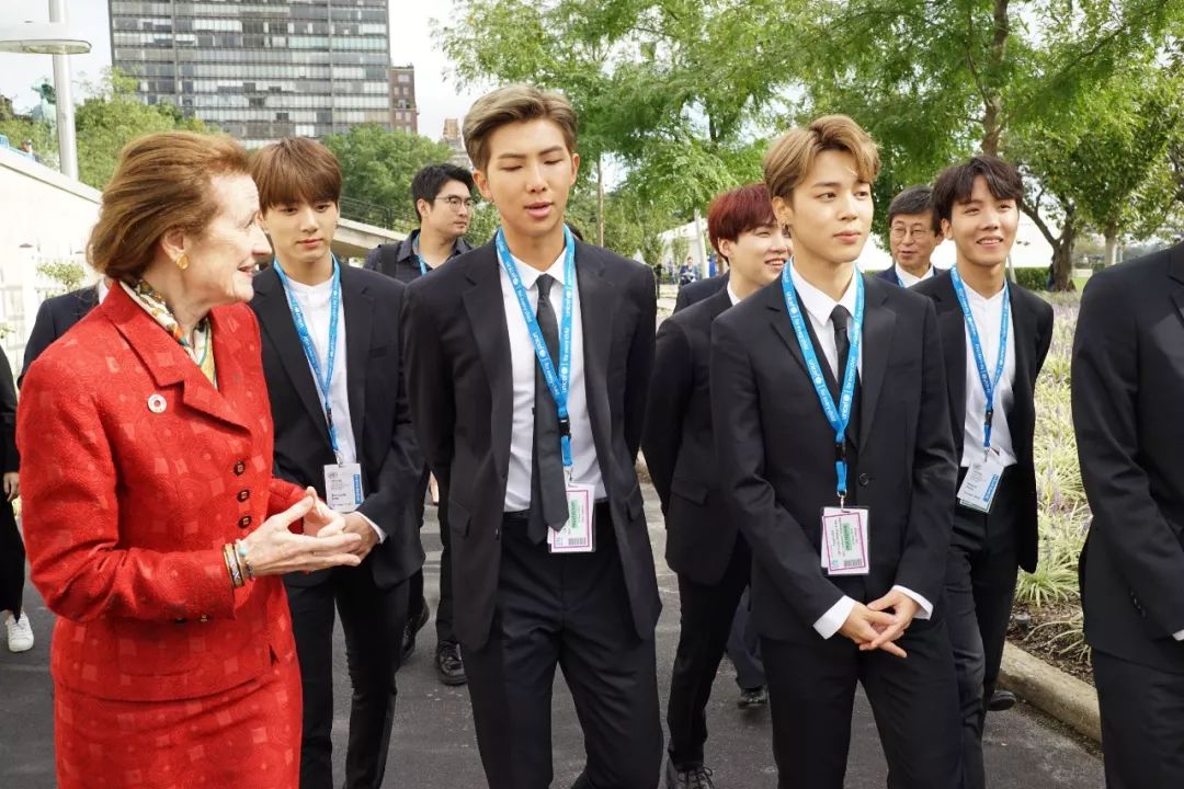 jennie绌挎惌鎺ㄨ崘,jennie闊╁浗绌挎惌