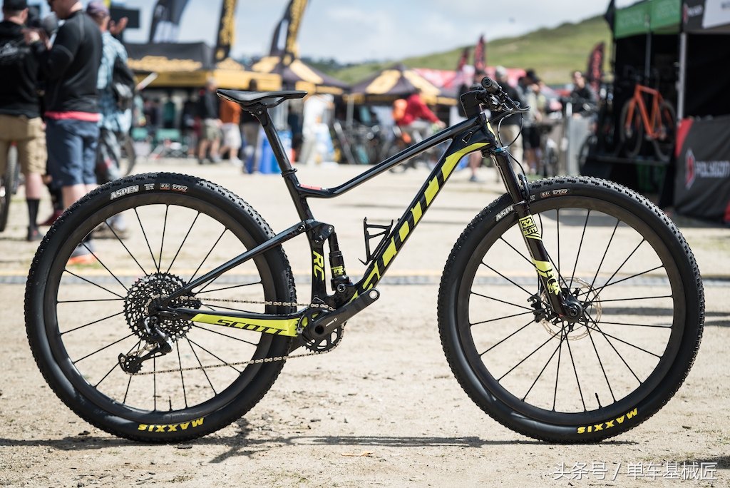 碳纤维轮组和碳辐条轮组,碳纤维轮组辐条张力不够会怎么样