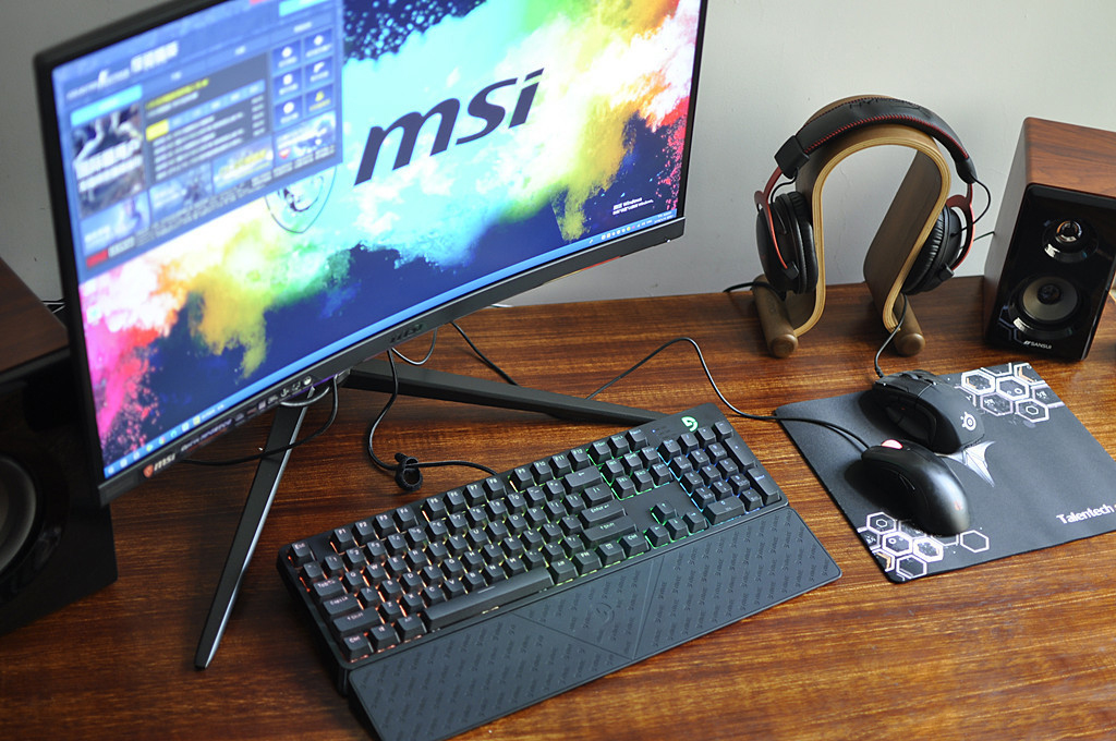 rtx最新专业显卡,rtx系列显卡都有光追吗