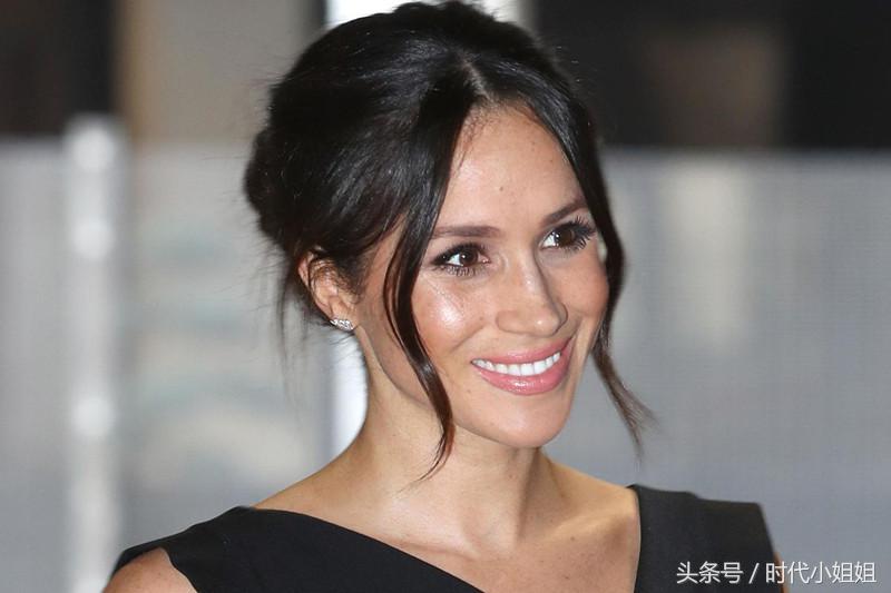 沙滩瑜伽铂尔曼,沙滩瑜伽欧美