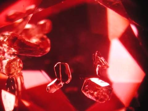 泰勒彩宝红宝石多少钱,鉴别红宝石的方法视频