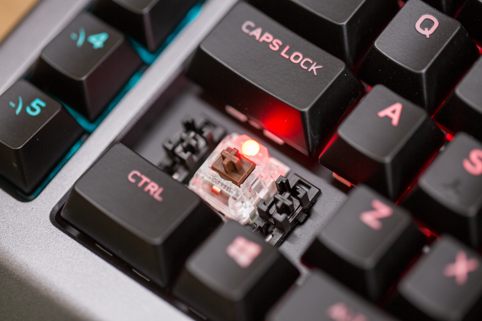 alienware键盘580,alienware19键盘评测