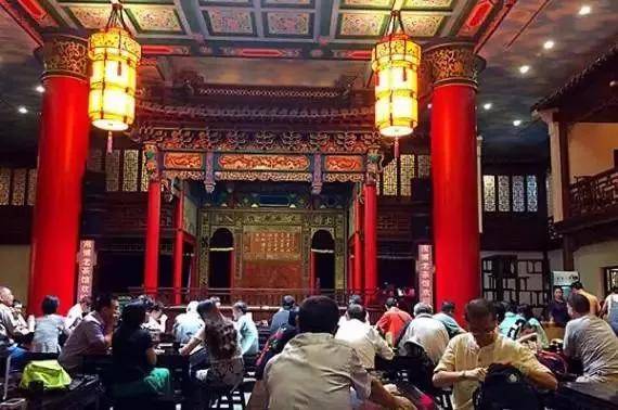 出去人从众,玄武为你安排了身边的风景