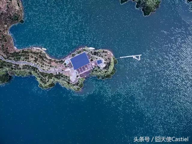 一位大叔改造农村自建房,40多岁大叔改造海景房