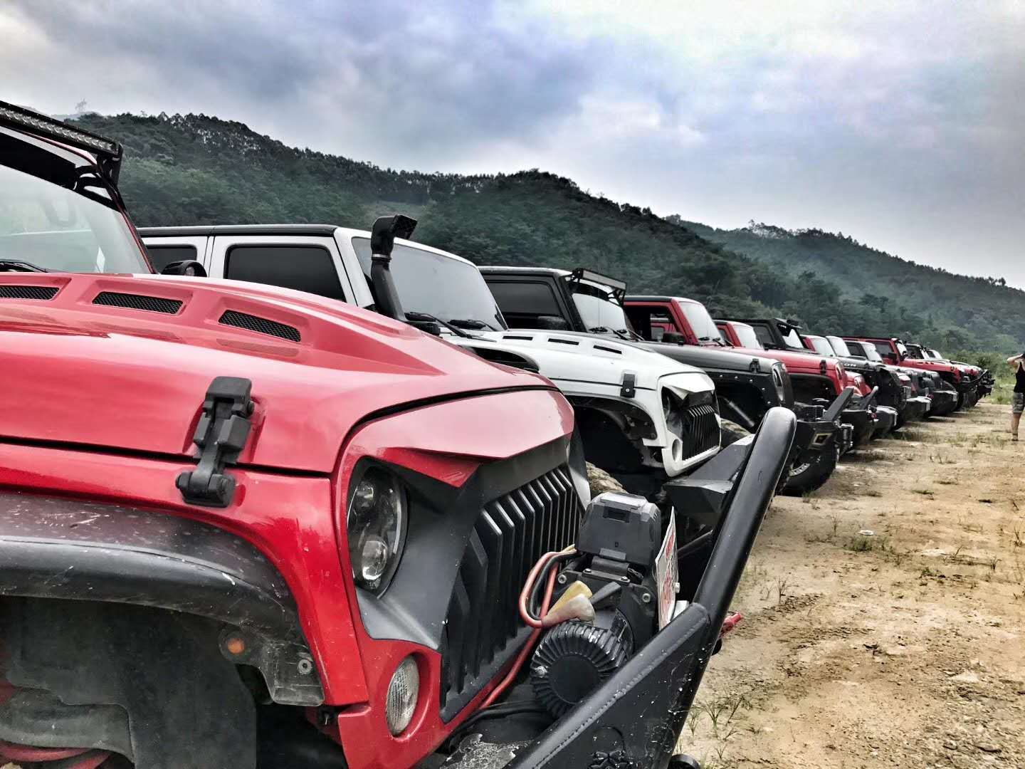 如果你喜欢越野车，越野精神，那这是一篇深度好文！