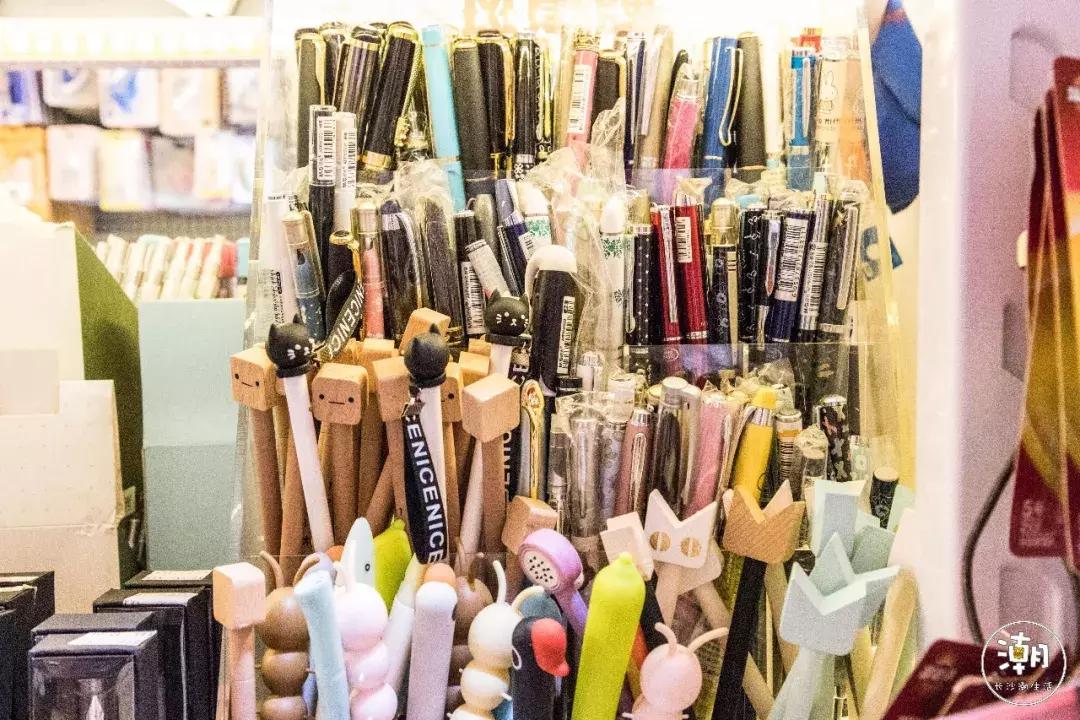文庙最火的文具店,文庙坪店铺