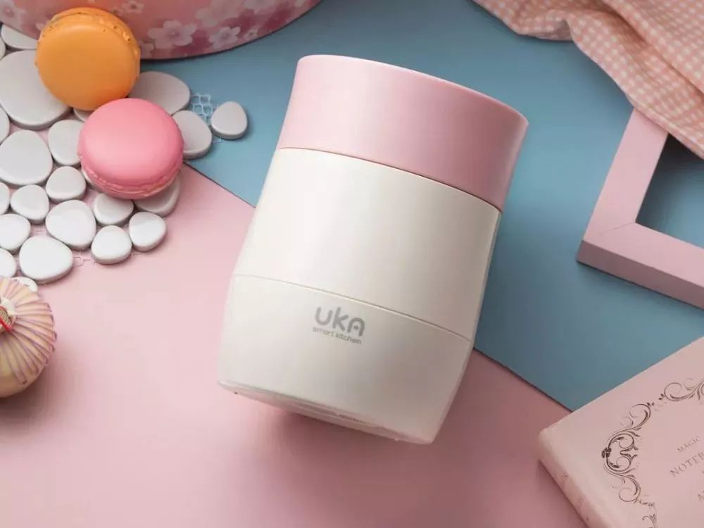 放在水杯里面的便携加湿器,可充电方便携带的加湿器