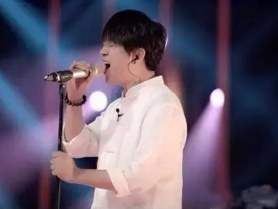 分析歌手唱歌技巧和发声方法,歌手唱歌换气的正确方法和技巧