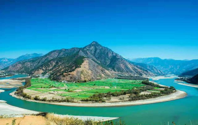 原创诗词—波澜壮阔扬帆起辟地开天旭日升