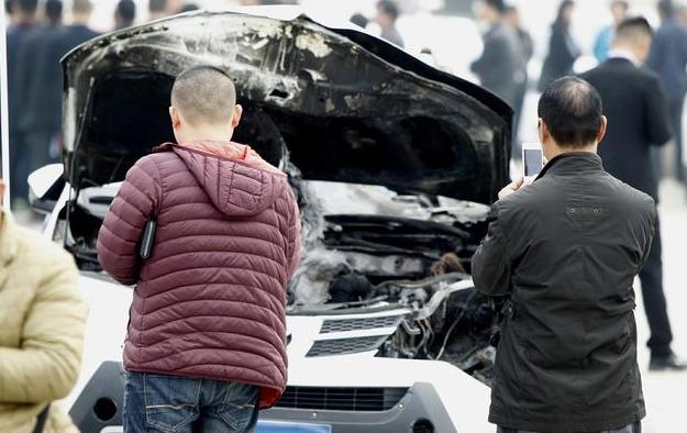 汽车混加了92号和95号汽油怎么办,经常92和95混着加对车子有影响吗