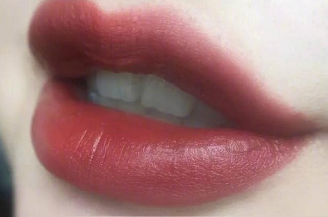 扒一扒大牌抗衰老,推荐几款秋冬季滋润大牌口红