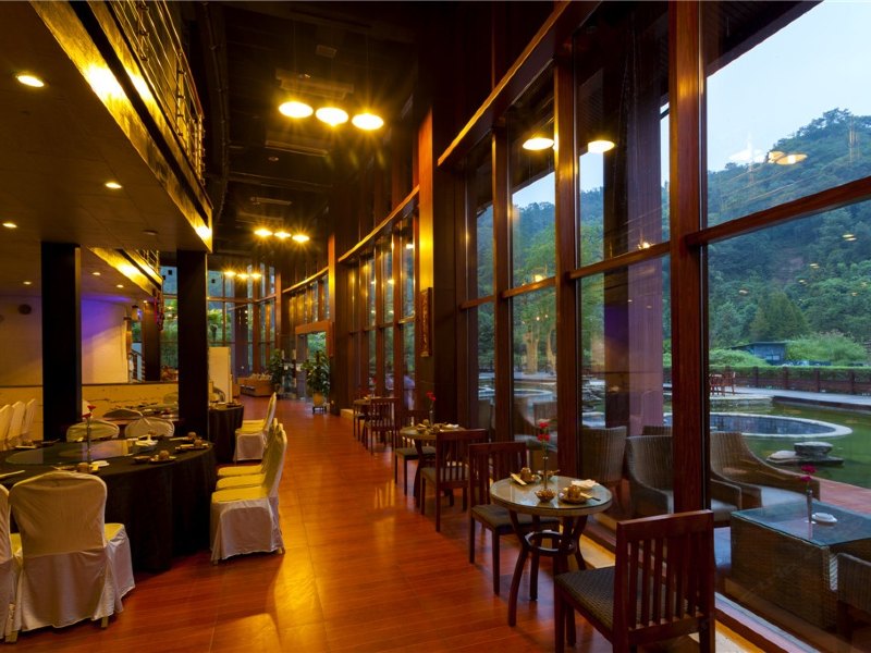 叫板“国际温泉小镇”的花水湾，国庆后错峰就去这儿！