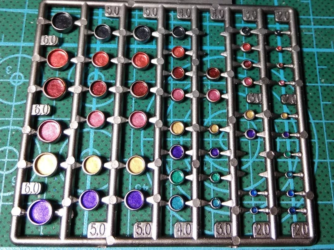 高达透明件怎么喷涂,高达透明件怎么喷消光