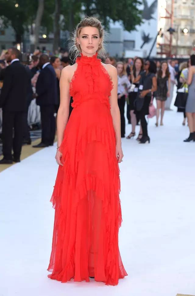 马斯克第二任妻子很漂亮,马斯克6个妻子