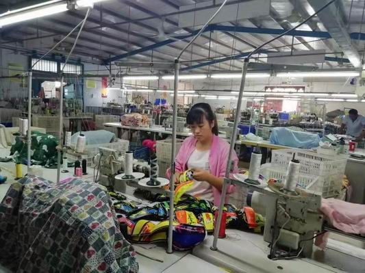 兴隆镇扶贫车间助力脱贫攻坚,鹿邑任集乡服装制衣厂