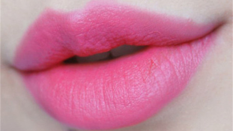 化妆时尽量避开这几个误区,化妆避开哪些部位