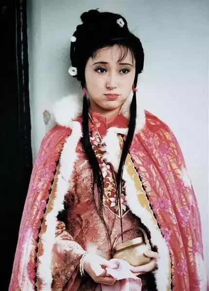 红楼梦袭人名字含义,红楼梦人物名称隐藏含义