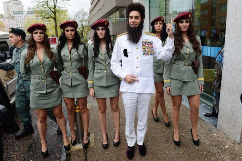 7部又污又贱的R级喜剧，最适合一个人宅在家里偷偷看哦！