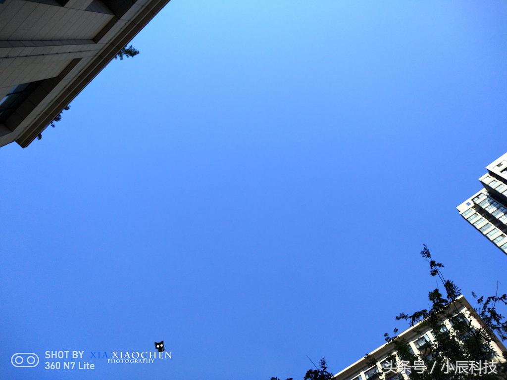 360n7lite是双摄像头么,360手机n7和n7lite区别