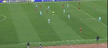 前南足球,足坛现役年龄最大的球员哲科