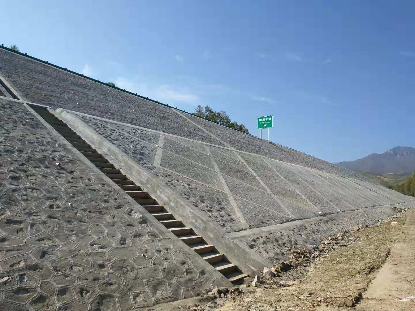 驰骋千里起宏图——甘肃天马公路建筑工程有限公司发展综述