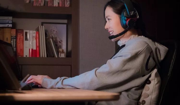 低头45,低头45度是什么意思