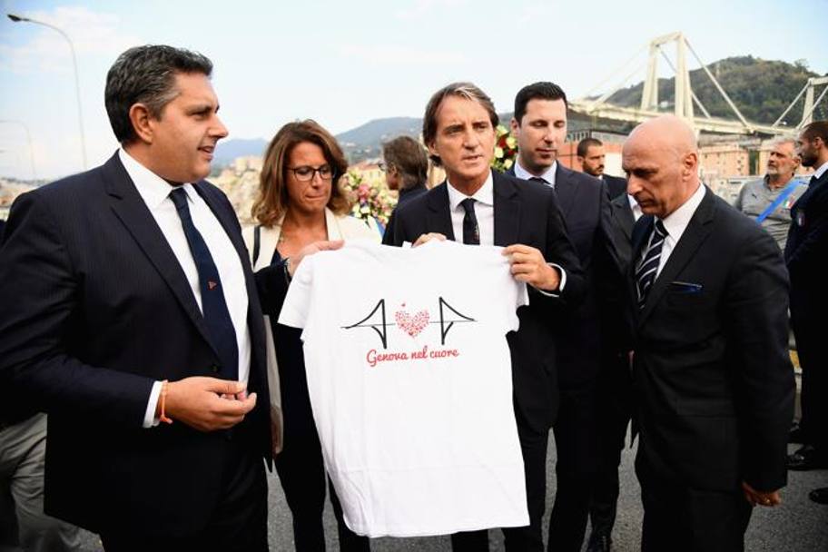 意大利国家队西装照视频,意大利国家队穿西装