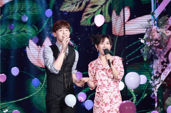 恭喜邓伦成为《快乐大本营》跳高记录的保持者，就问问还有谁？