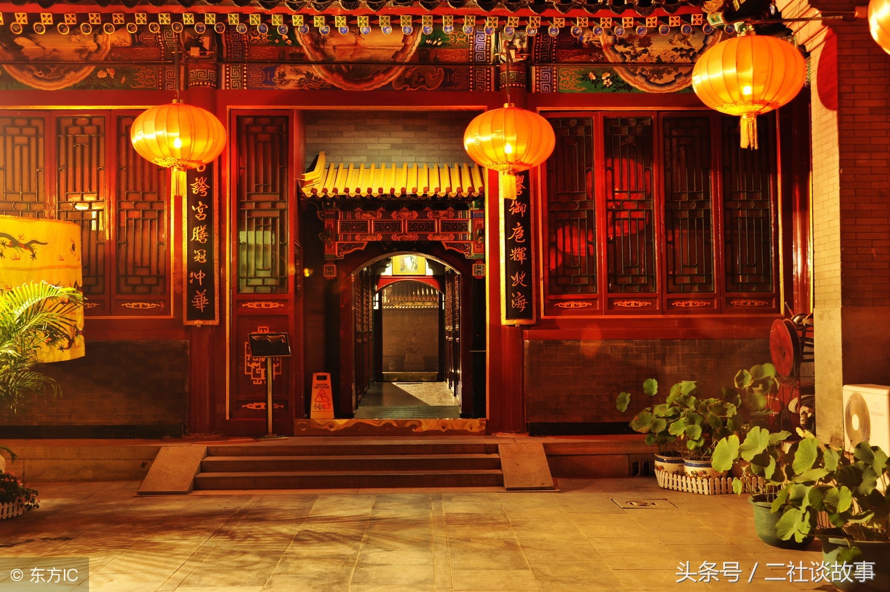 民间故事：男子看甲治奇病，去世入棺时甲深黑如墨