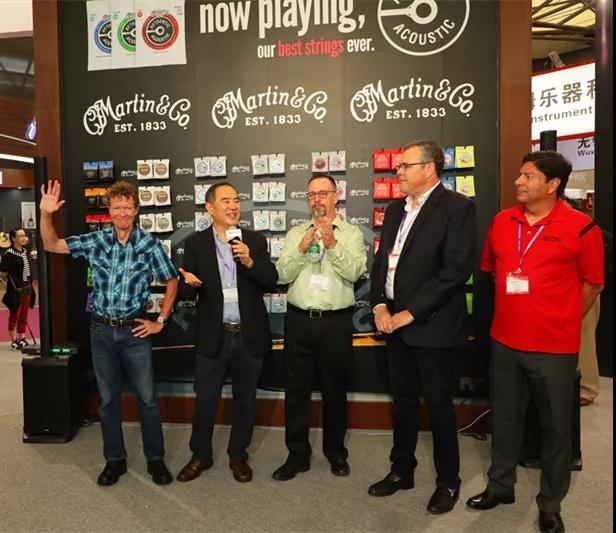 直击上海展会现场,马丁吉他上海乐器展