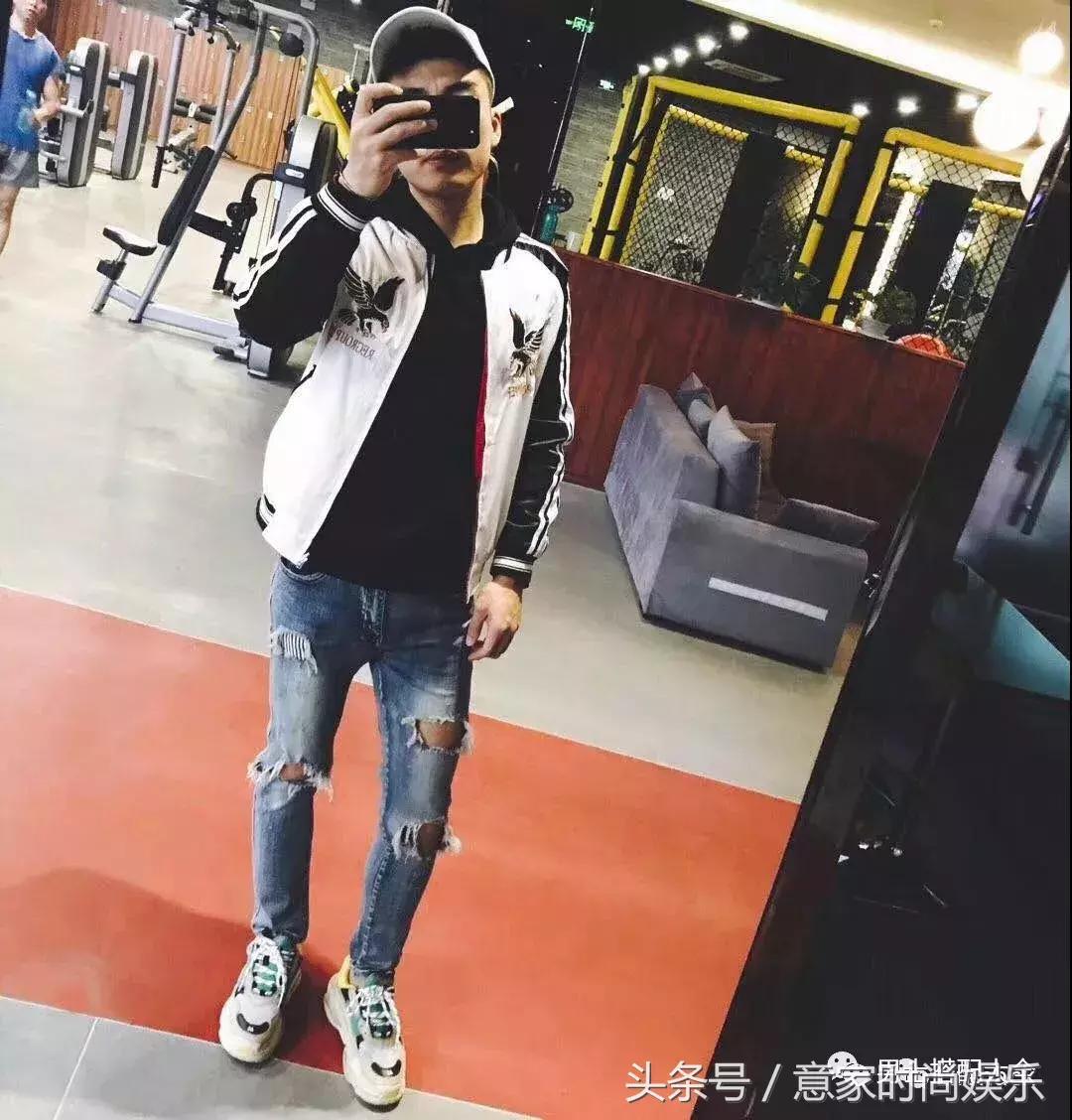 采访别人一身衣服多少钱,采访男生一身穿搭几十万