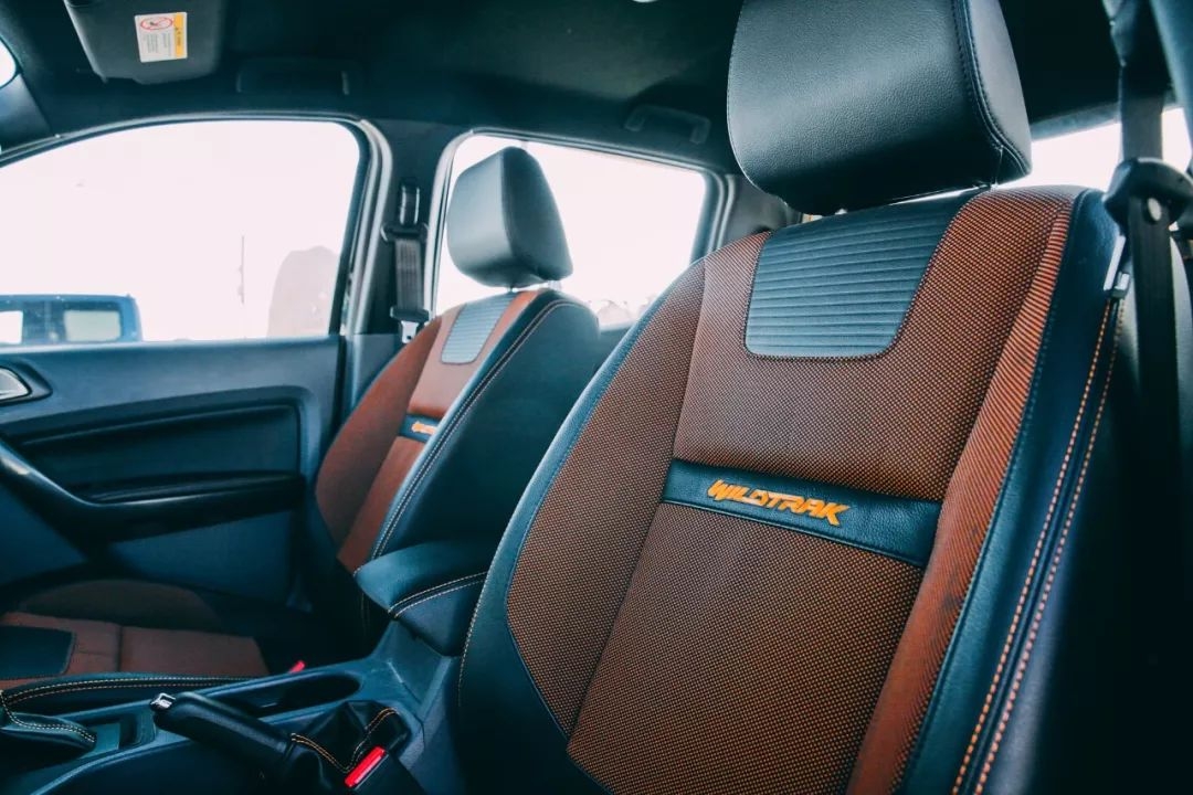 驾驶越野车去无人区的感受,驾驶沙漠越野正版