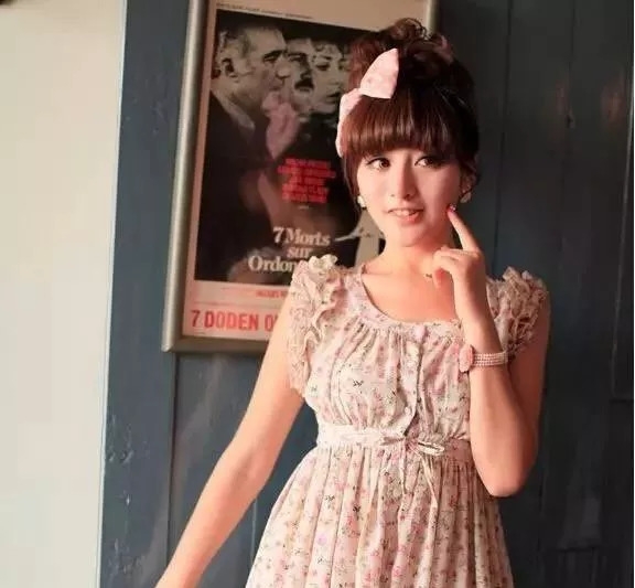 花苞头儿童发型扎法,儿童花苞头发型演示