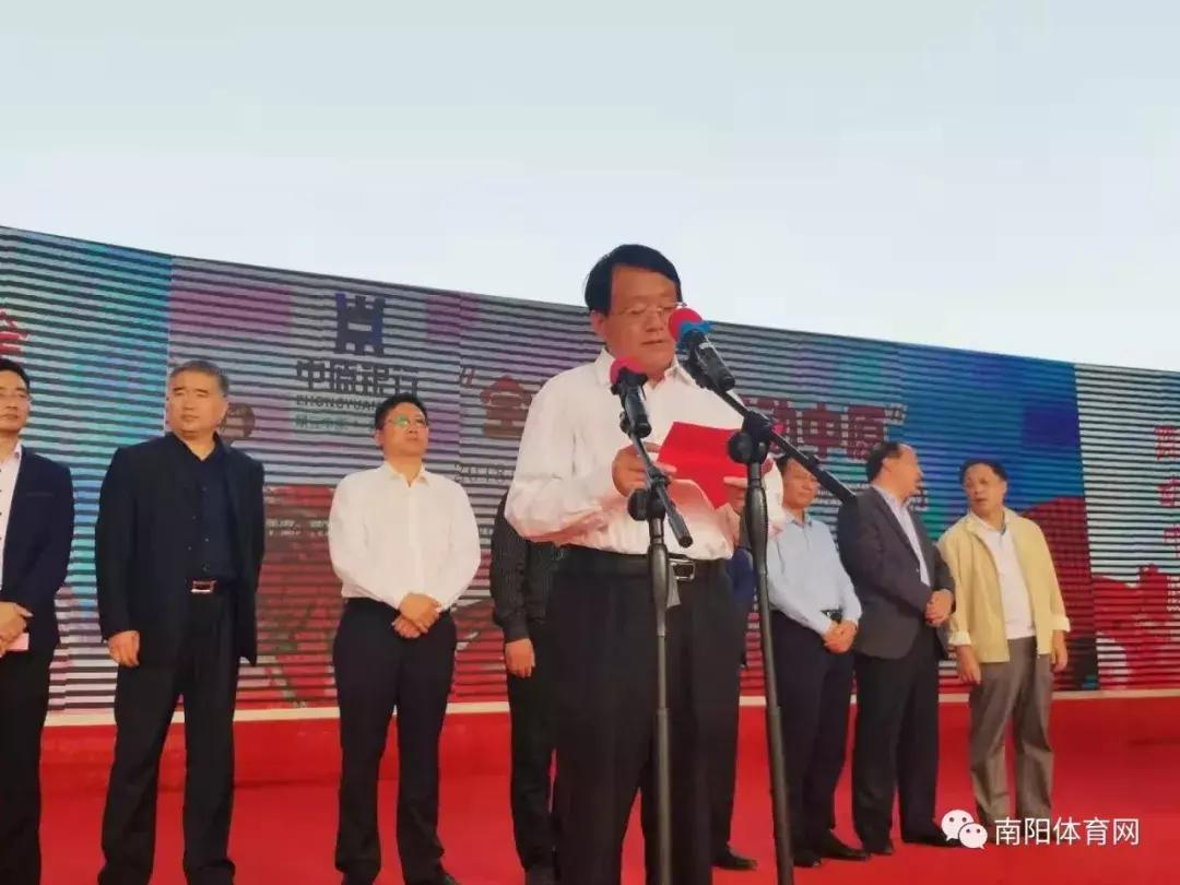 舞动广场健身操,2018南阳市广场舞健身操