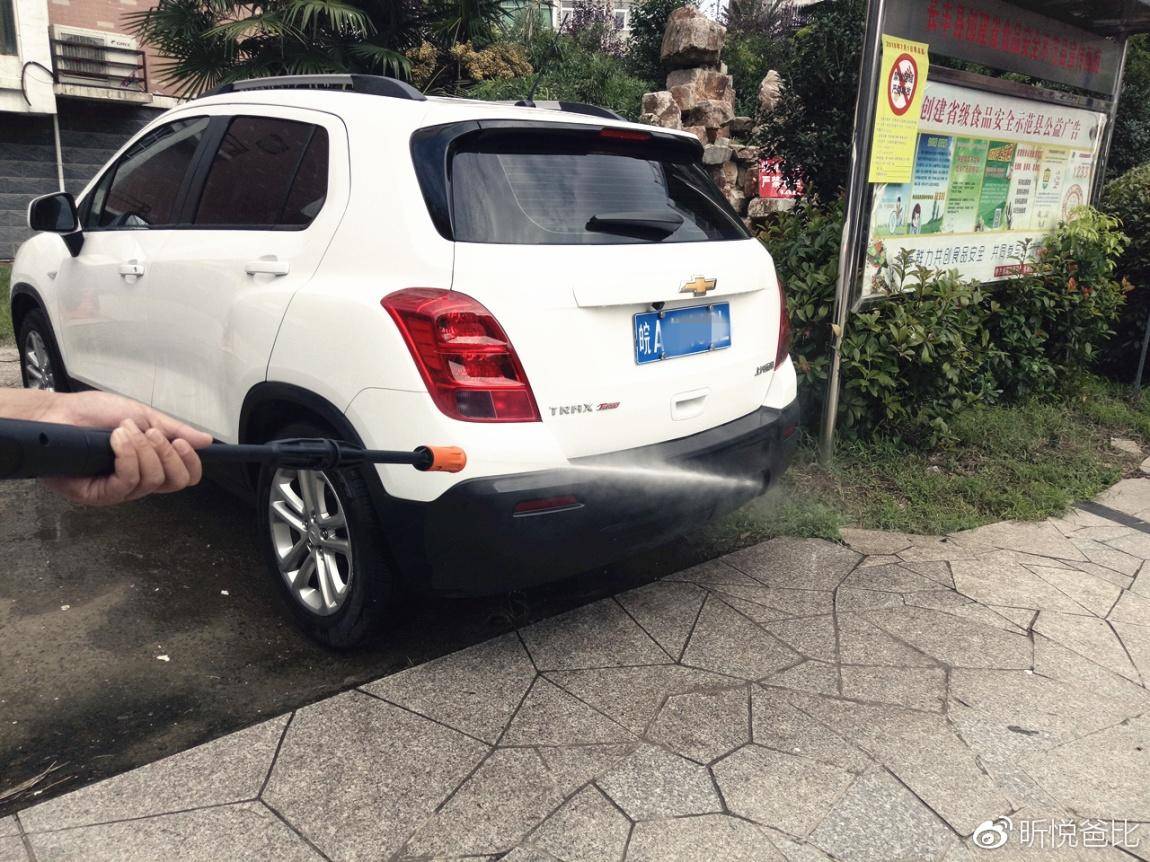 洗车机商用2000块钱左右,洗车小型机器多少钱一台