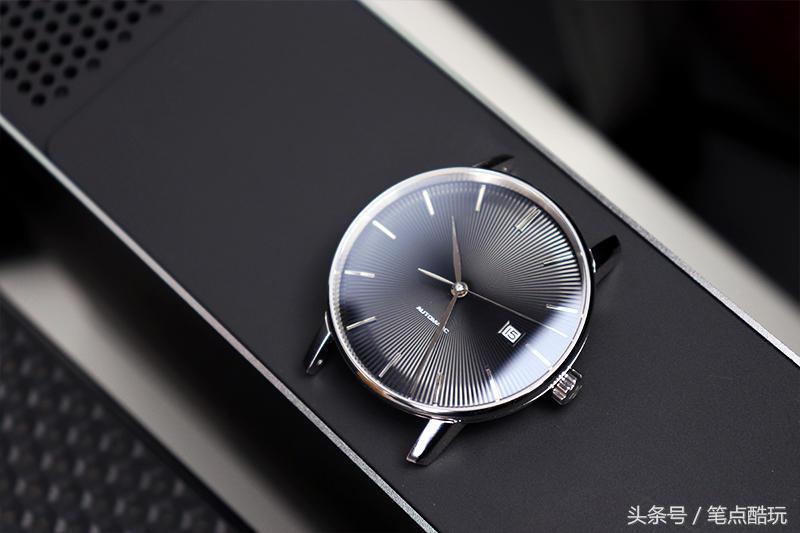 小米光动能手表用西铁城哪款机芯,小米新轻派光动能手表