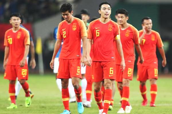 女排中国男足备战,中国女排要是变成男足会怎么样